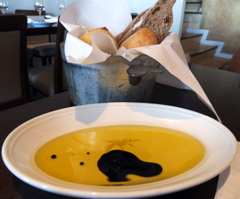 Olive oil with balsamic vinegar 