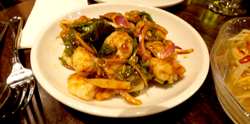Yum Kong (Thai Shrimp Salad with Mint Leaves and Onions) 